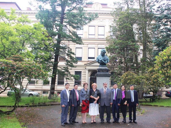Visiting place President Ho Chi Minh came in Czech